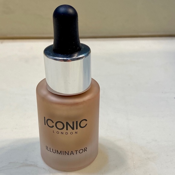 Iconic London Illuminator - Picture 1 of 2